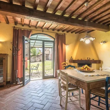 Amazing In San Quirico Dorcia With Wifi San Quirico dʼOrcia