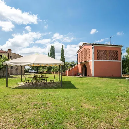 Amazing In San Quirico Dorcia With Wifi
