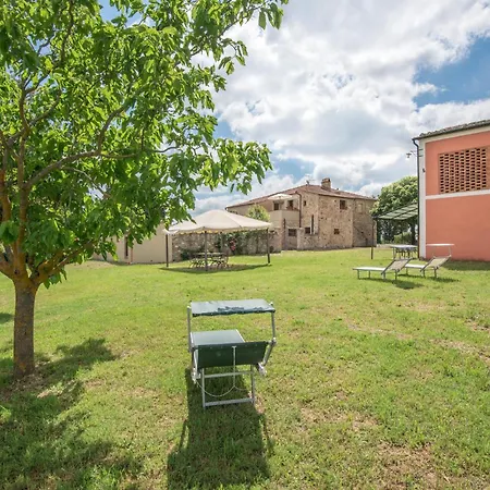 Amazing In San Quirico Dorcia With Wifi Holiday home San Quirico d'Orcia